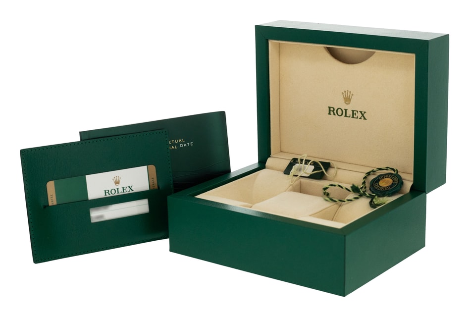 Rolex Oyster Perpetual 116000 Image 4